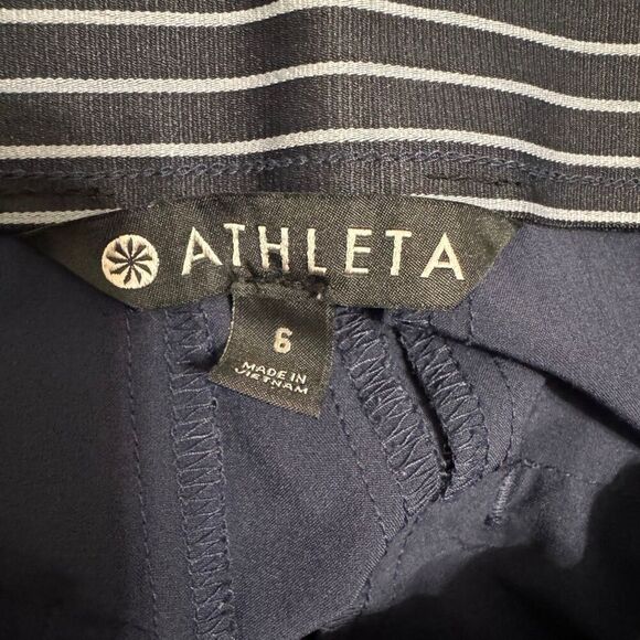 Athleta Tribeca crop navy wide leg pants with snap slits at bottom size 6 - Picture 7 of 9